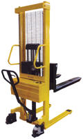 2,000 lbs. Cap. / Hand Pump & Battery Lift